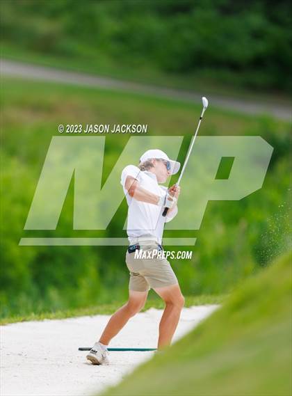 Thumbnail 2 in NCHSAA 4A Finals (Round 1) photogallery.