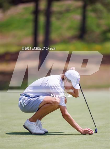 Thumbnail 2 in NCHSAA 4A Finals (Round 1) photogallery.