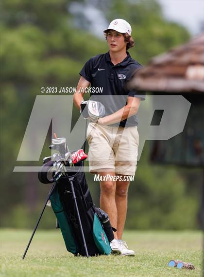 Thumbnail 1 in NCHSAA 4A Finals (Round 1) photogallery.