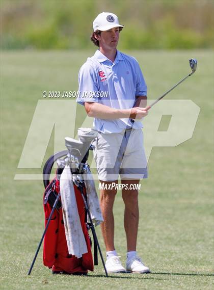 Thumbnail 2 in NCHSAA 4A Finals (Round 1) photogallery.