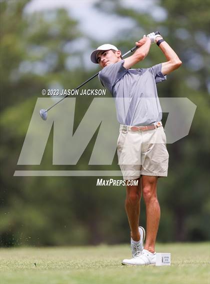 Thumbnail 3 in NCHSAA 4A Finals (Round 1) photogallery.