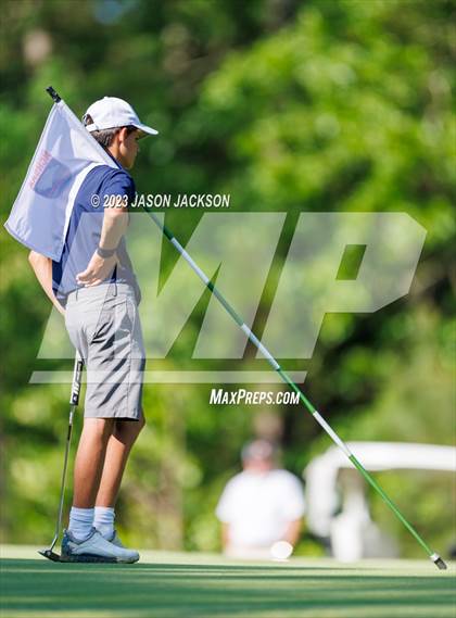 Thumbnail 1 in NCHSAA 4A Finals (Round 1) photogallery.