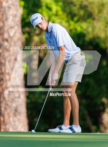 Thumbnail 1 in NCHSAA 4A Finals (Round 1) photogallery.