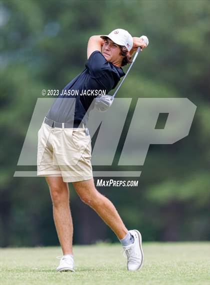 Thumbnail 1 in NCHSAA 4A Finals (Round 1) photogallery.
