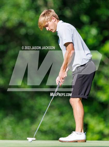 Thumbnail 3 in NCHSAA 4A Finals (Round 1) photogallery.