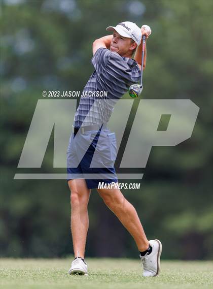 Thumbnail 1 in NCHSAA 4A Finals (Round 1) photogallery.