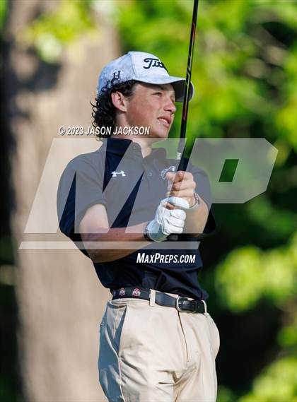 Thumbnail 2 in NCHSAA 4A Finals (Round 1) photogallery.