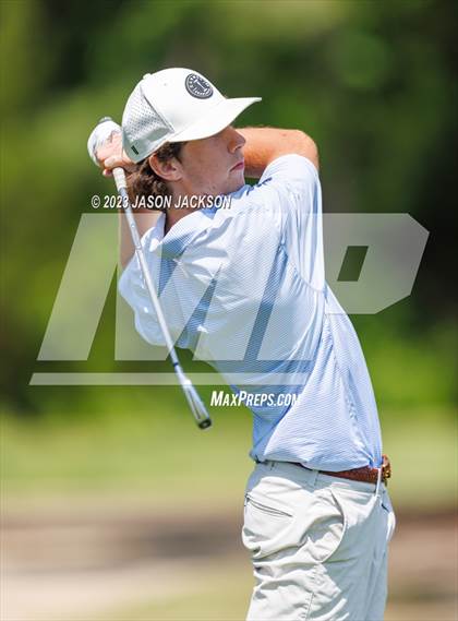 Thumbnail 3 in NCHSAA 4A Finals (Round 1) photogallery.