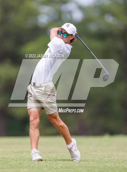 Thumbnail 3 in NCHSAA 4A Finals (Round 1) photogallery.