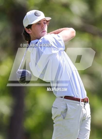 Thumbnail 3 in NCHSAA 4A Finals (Round 1) photogallery.