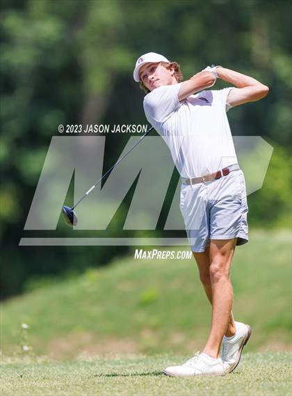 Thumbnail 2 in NCHSAA 4A Finals (Round 1) photogallery.