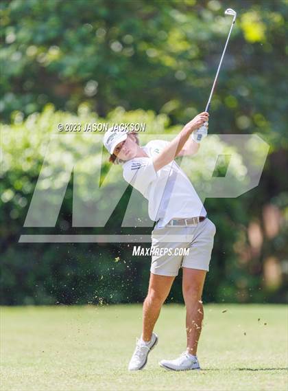 Thumbnail 1 in NCHSAA 4A Finals (Round 1) photogallery.