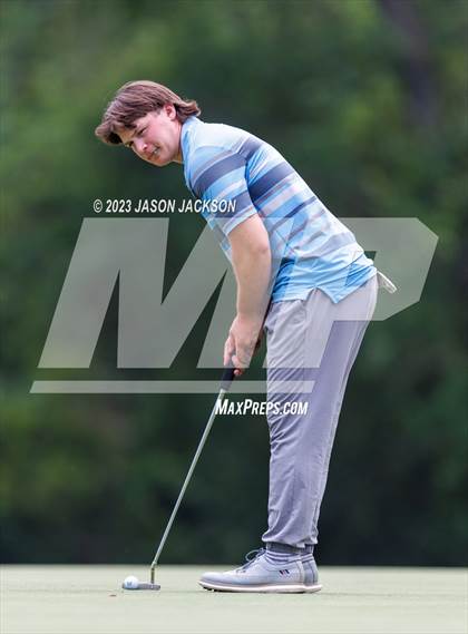 Thumbnail 3 in NCHSAA 4A Finals (Round 1) photogallery.