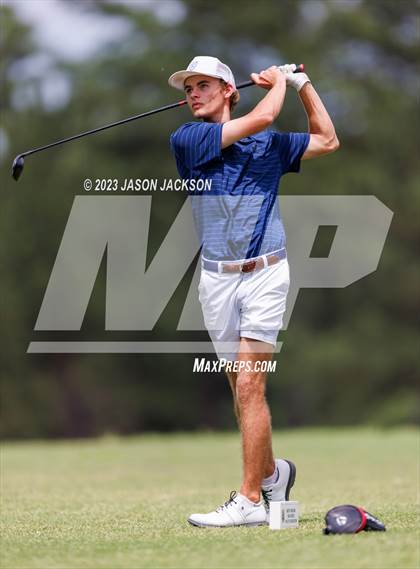 Thumbnail 2 in NCHSAA 4A Finals (Round 1) photogallery.