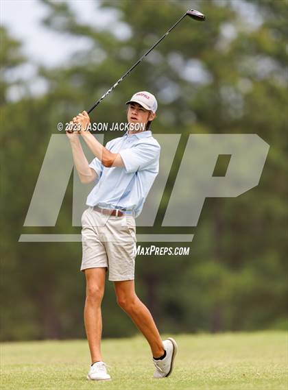 Thumbnail 1 in NCHSAA 4A Finals (Round 1) photogallery.