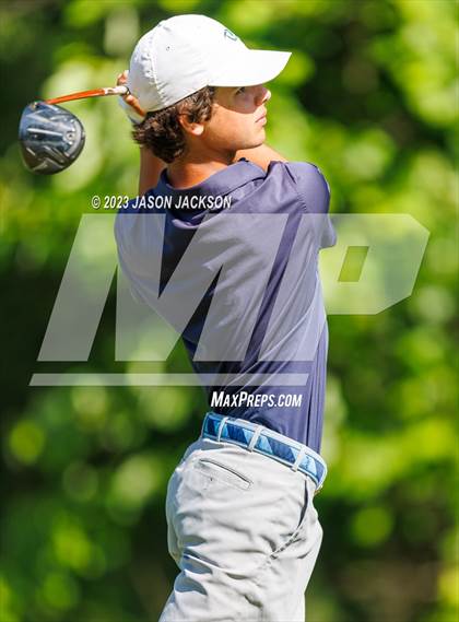 Thumbnail 3 in NCHSAA 4A Finals (Round 1) photogallery.