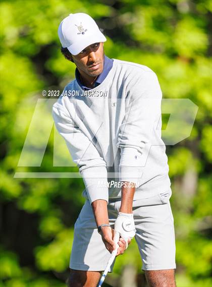 Thumbnail 1 in NCHSAA 4A Finals (Round 1) photogallery.