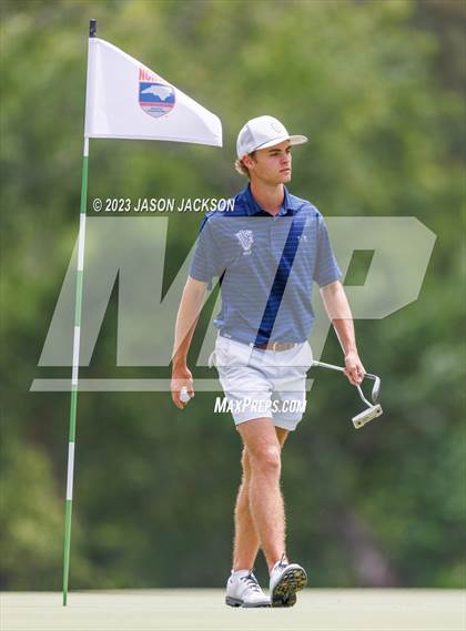 Thumbnail 3 in NCHSAA 4A Finals (Round 1) photogallery.