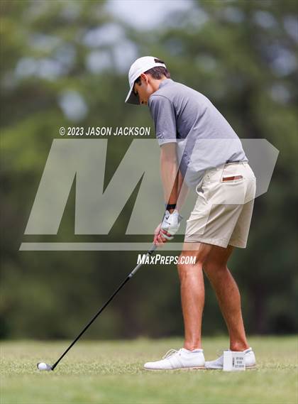 Thumbnail 2 in NCHSAA 4A Finals (Round 1) photogallery.