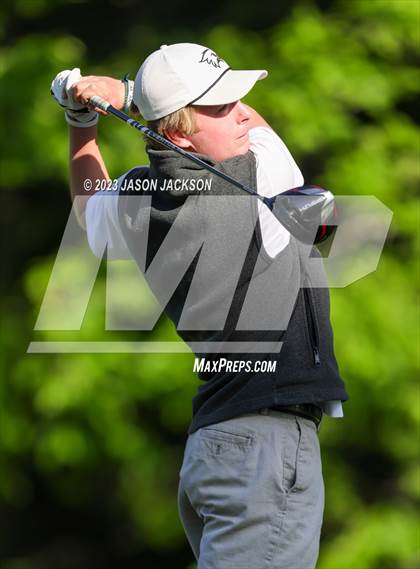 Thumbnail 1 in NCHSAA 4A Finals (Round 1) photogallery.