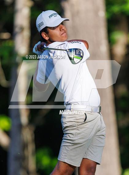Thumbnail 1 in NCHSAA 4A Finals (Round 1) photogallery.