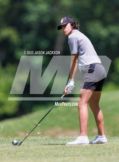 Thumbnail 1 in NCHSAA 4A Finals (Round 1) photogallery.