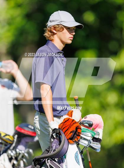 Thumbnail 1 in NCHSAA 4A Finals (Round 1) photogallery.