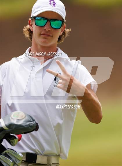 Thumbnail 1 in NCHSAA 4A Finals (Round 1) photogallery.