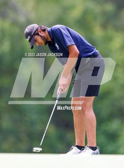 Thumbnail 3 in NCHSAA 4A Finals (Round 1) photogallery.