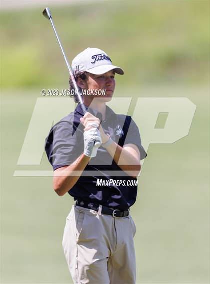 Thumbnail 1 in NCHSAA 4A Finals (Round 1) photogallery.