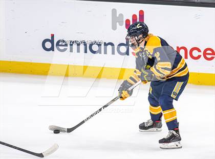 Thumbnail 2 in Hanover vs Marlborough (MIAA Division 3 State Final) photogallery.