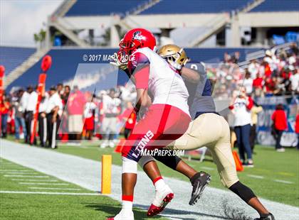Thumbnail 3 in Champagnat Catholic vs. University Christian (FHSAA Class 2A Final) photogallery.