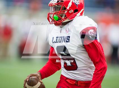 Thumbnail 1 in Champagnat Catholic vs. University Christian (FHSAA Class 2A Final) photogallery.