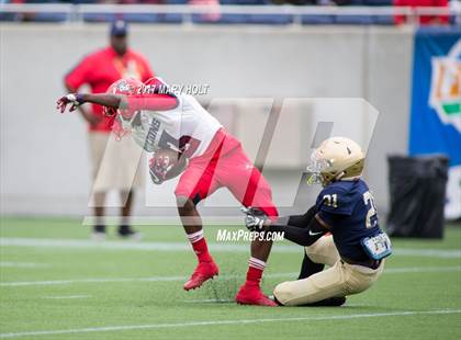 Thumbnail 2 in Champagnat Catholic vs. University Christian (FHSAA Class 2A Final) photogallery.