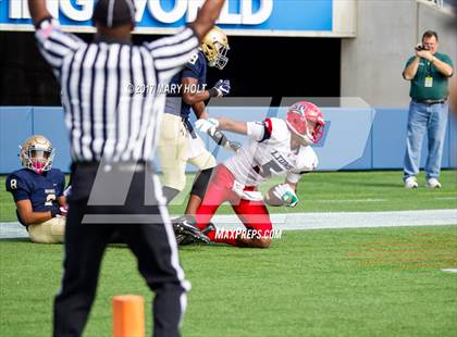 Thumbnail 1 in Champagnat Catholic vs. University Christian (FHSAA Class 2A Final) photogallery.