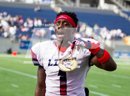 Thumbnail 3 in Champagnat Catholic vs. University Christian (FHSAA Class 2A Final) photogallery.