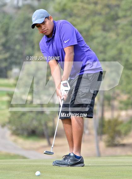 Thumbnail 1 in Los Alamos Golf Invitational photogallery.