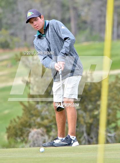 Thumbnail 1 in Los Alamos Golf Invitational photogallery.