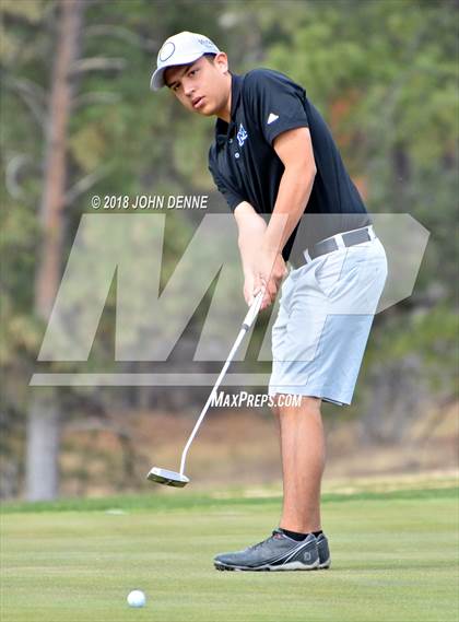 Thumbnail 2 in Los Alamos Golf Invitational photogallery.