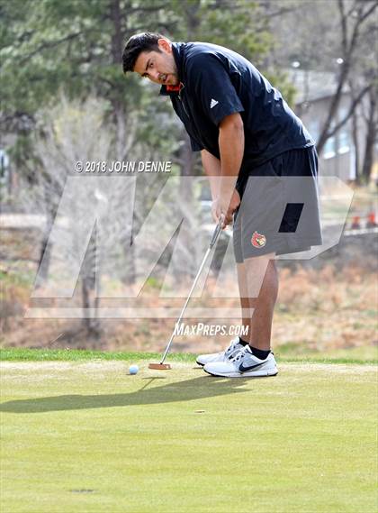 Thumbnail 2 in Los Alamos Golf Invitational photogallery.