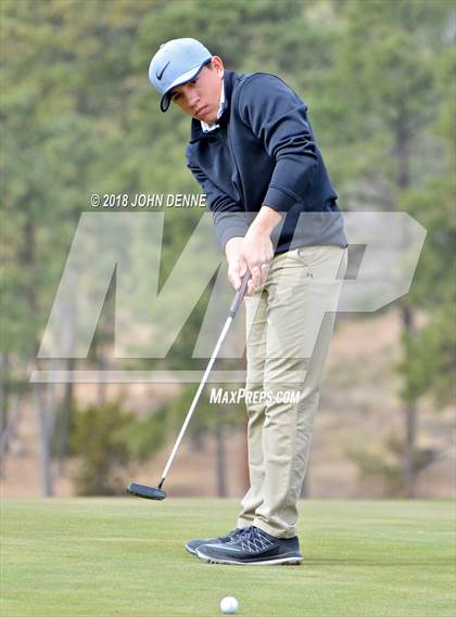 Thumbnail 1 in Los Alamos Golf Invitational photogallery.