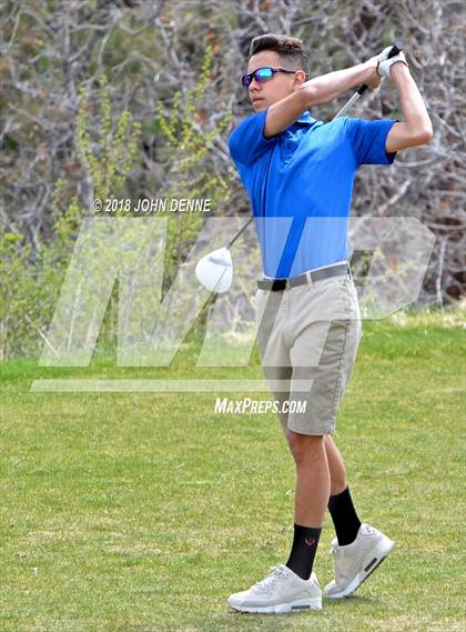Thumbnail 1 in Los Alamos Golf Invitational photogallery.