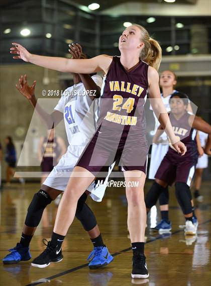 Thumbnail 2 in Valley Christian @ Diamond Ranch photogallery.