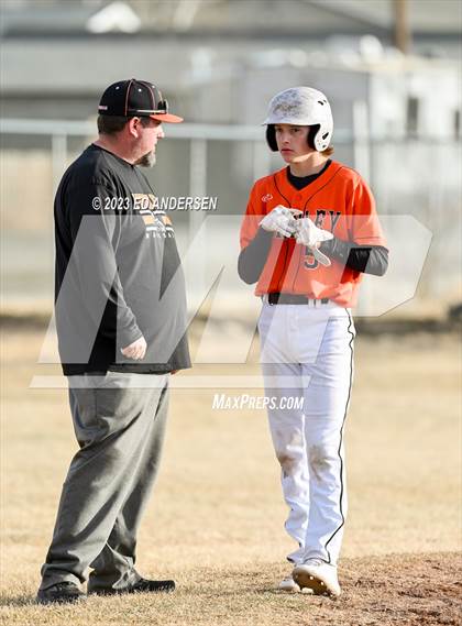 Thumbnail 1 in Fernley vs Yerington (Yerington Tournament) photogallery.