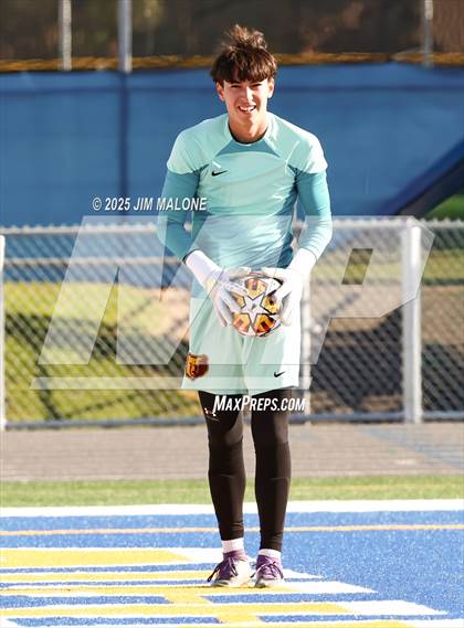 Thumbnail 2 in Menlo-Atherton @ Newark Memorial photogallery.