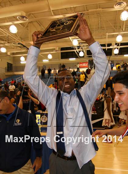 Thumbnail 3 in Westchester vs. El Camino Real (CIF LA City Section Final) photogallery.