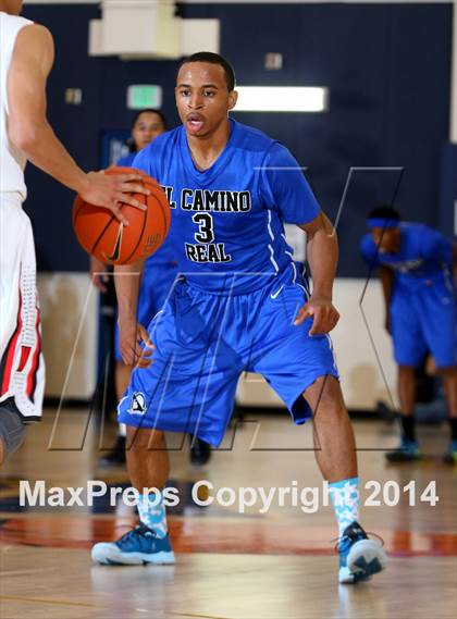 Thumbnail 1 in Westchester vs. El Camino Real (CIF LA City Section Final) photogallery.