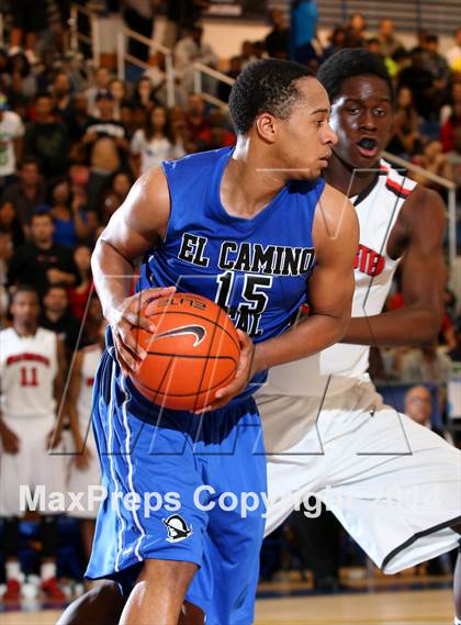 Thumbnail 1 in Westchester vs. El Camino Real (CIF LA City Section Final) photogallery.