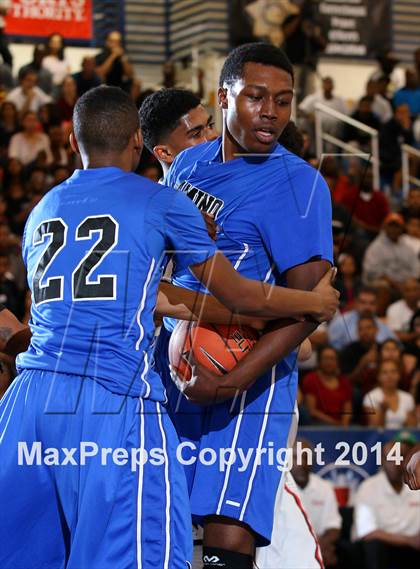 Thumbnail 2 in Westchester vs. El Camino Real (CIF LA City Section Final) photogallery.