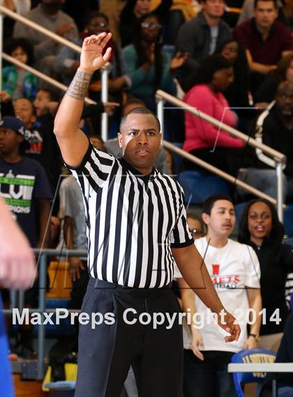 Thumbnail 2 in Westchester vs. El Camino Real (CIF LA City Section Final) photogallery.